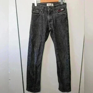 VTG LEVI'S model  514 SLIM STRAIGHT size 28X32 Made in Mexico